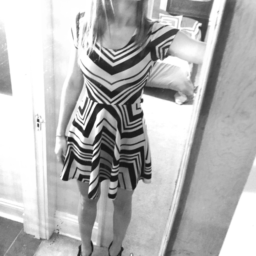 Striped Dress - Picture 3 of 4
